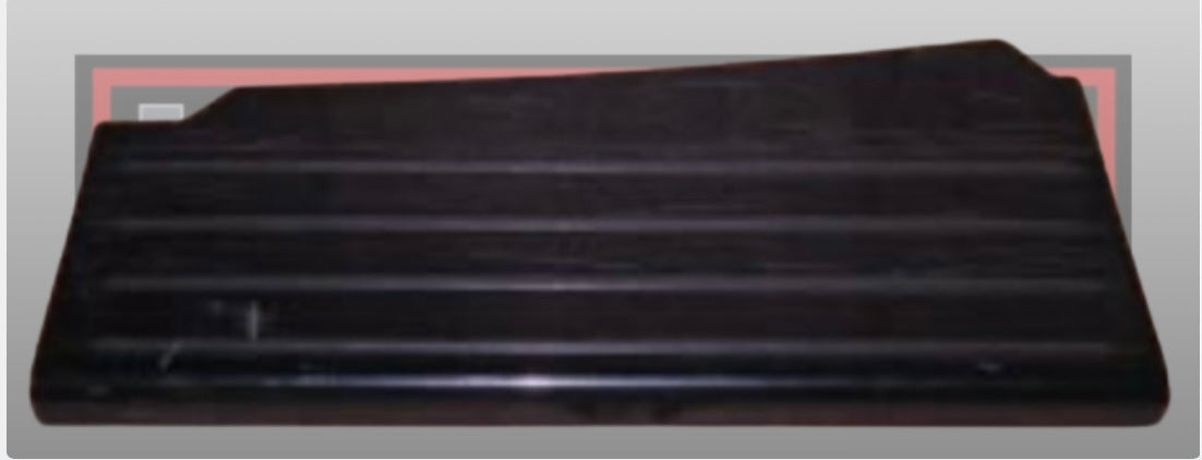 RUNNING BOARD RIGHT SIDE